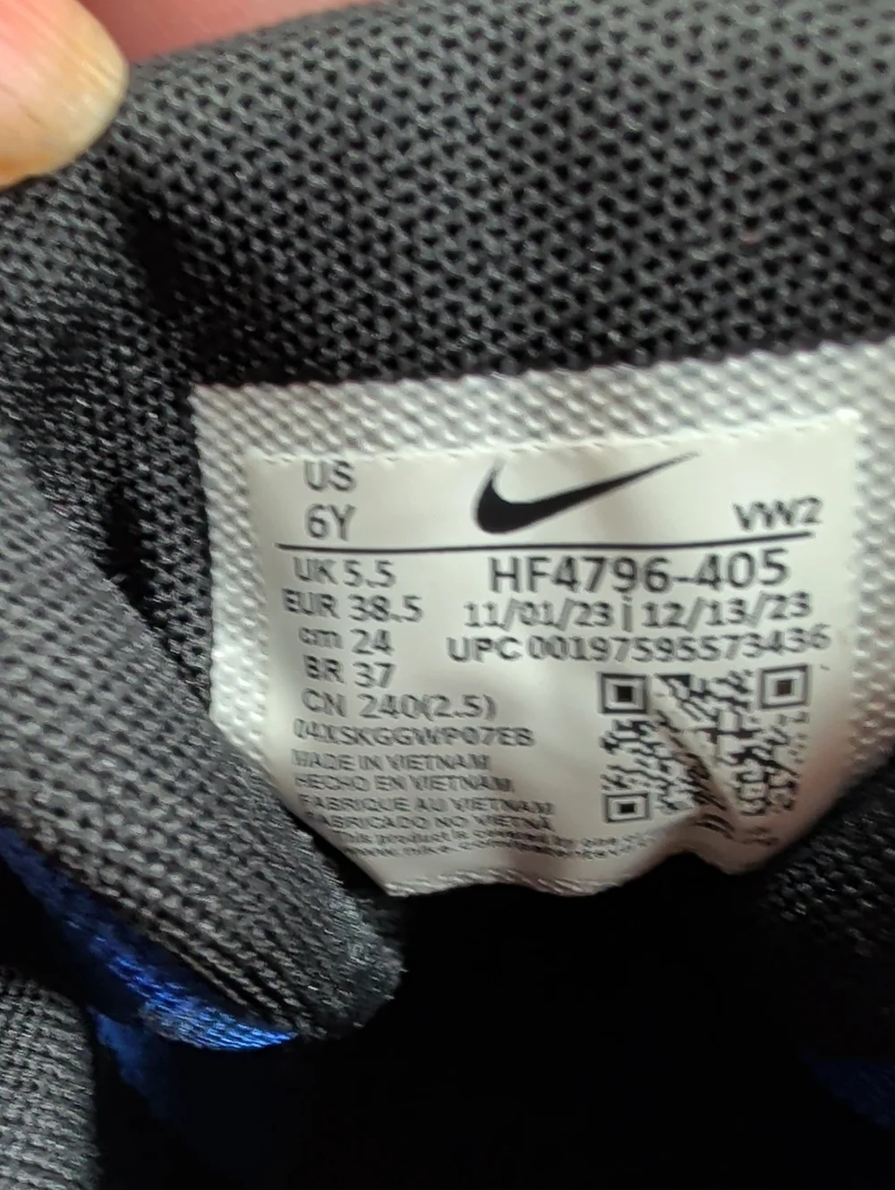 Nike LeBron Witness VII Hyper Royal Pink Black Kids 6 Y